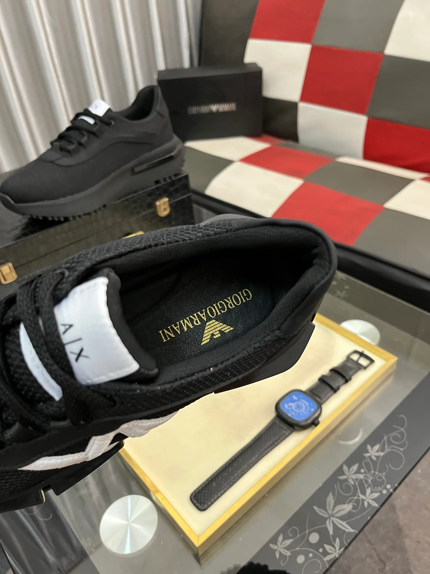 Men's Men's Shoes💰458⌚️⌚️Dior unique modern style sneakers. Counter purchasing 🏃casual leather shoes😍😍 original cowhide leather imported from Italy (refuses to discolor and grind feet) soles: original soles specially provided by the original factory, super cool😍 lace up and walk with wind👍 style design ⚠️ super comfortable and wear-resistant original soles. Just like shooting the real thing 🎬The real thing is better Code number: 38-443️⃣Colors available